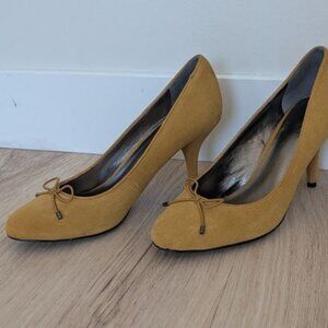 Ann Taylor yellow ballet pumps